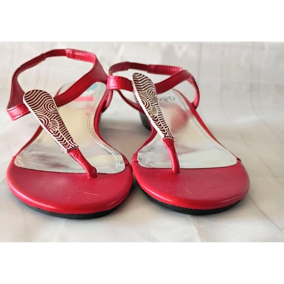 Impo Rogan Red Wedge Thong Sandals Women’s Size 6 Low Heel NEW - Picture 2 of 8